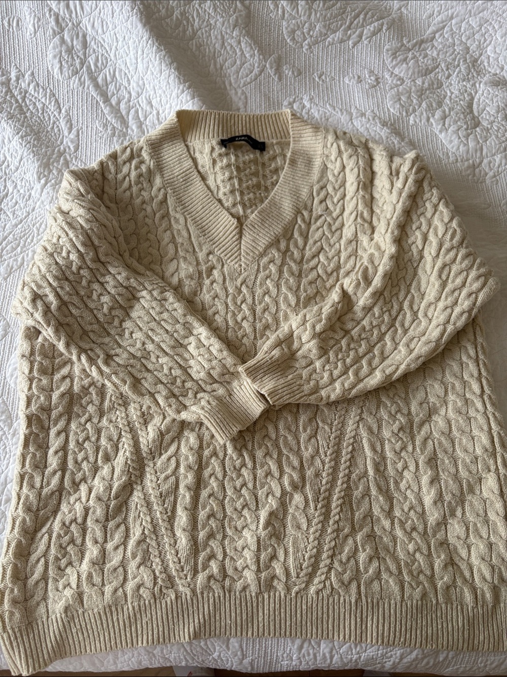 Zara Cream Cable Knit V-Neck Sweater